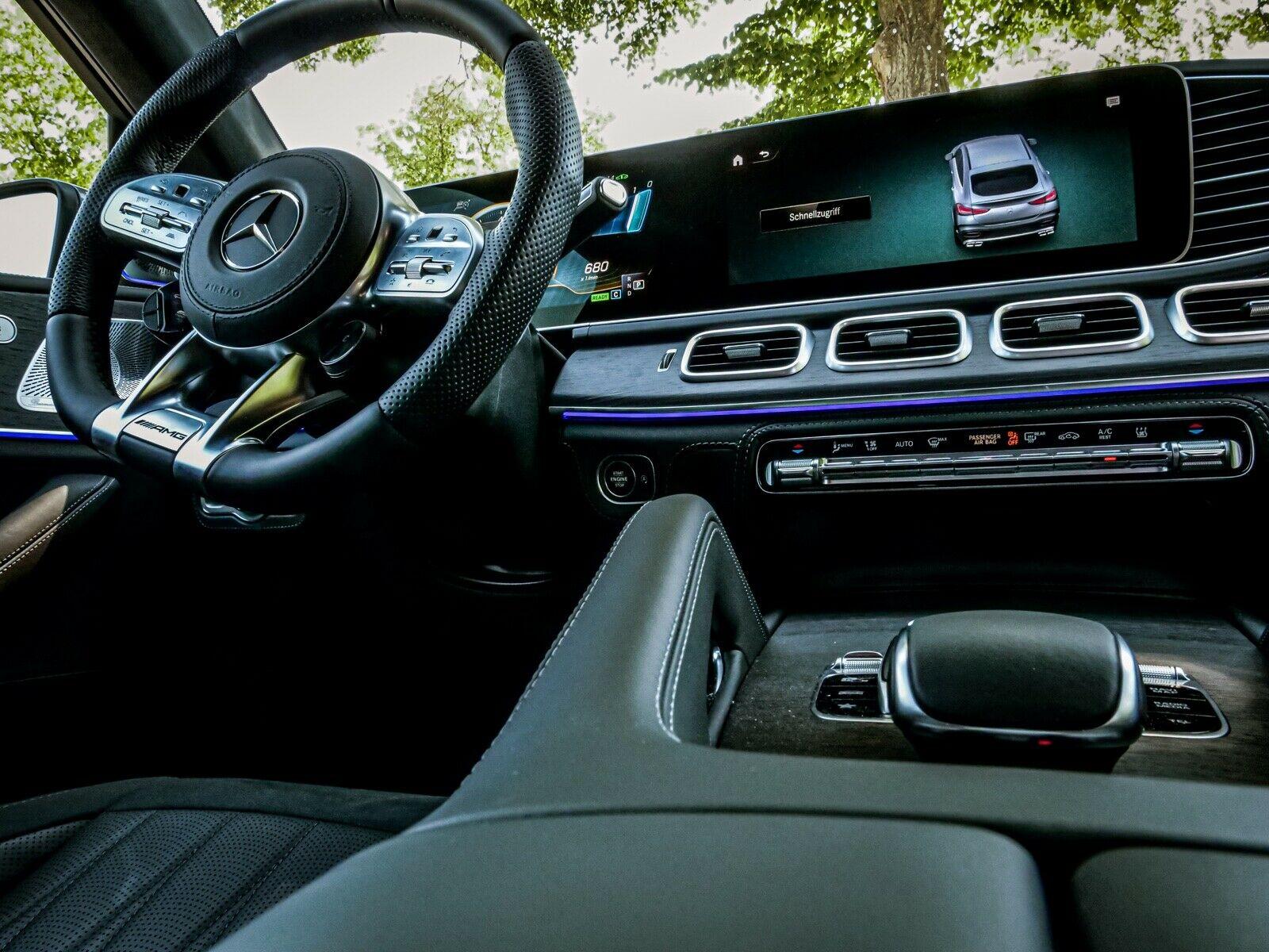 Mercedes-Benz SUV Bild 3