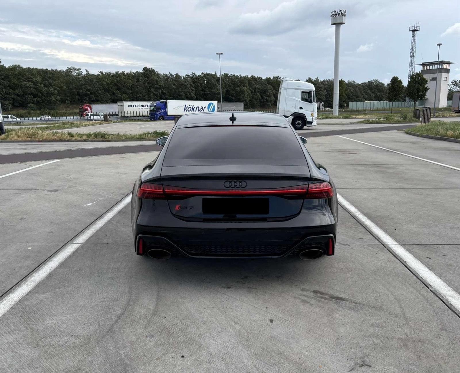 Audi Limousine Bild 3