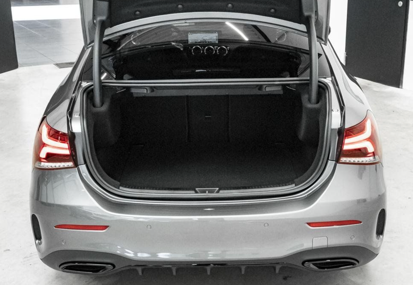 Mercedes-Benz Limousine Bild 3