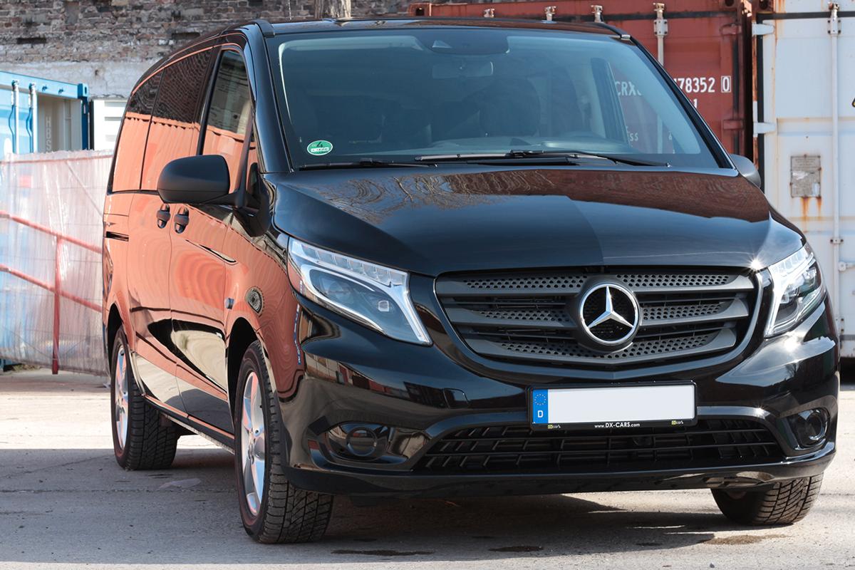 Mercedes-Benz Kleinbus Bild 2