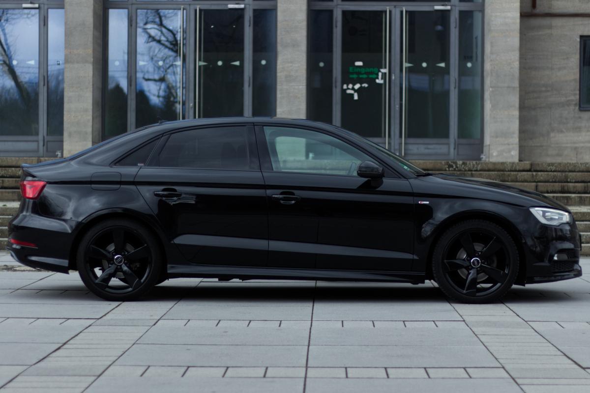 Audi Limousine Bild 5