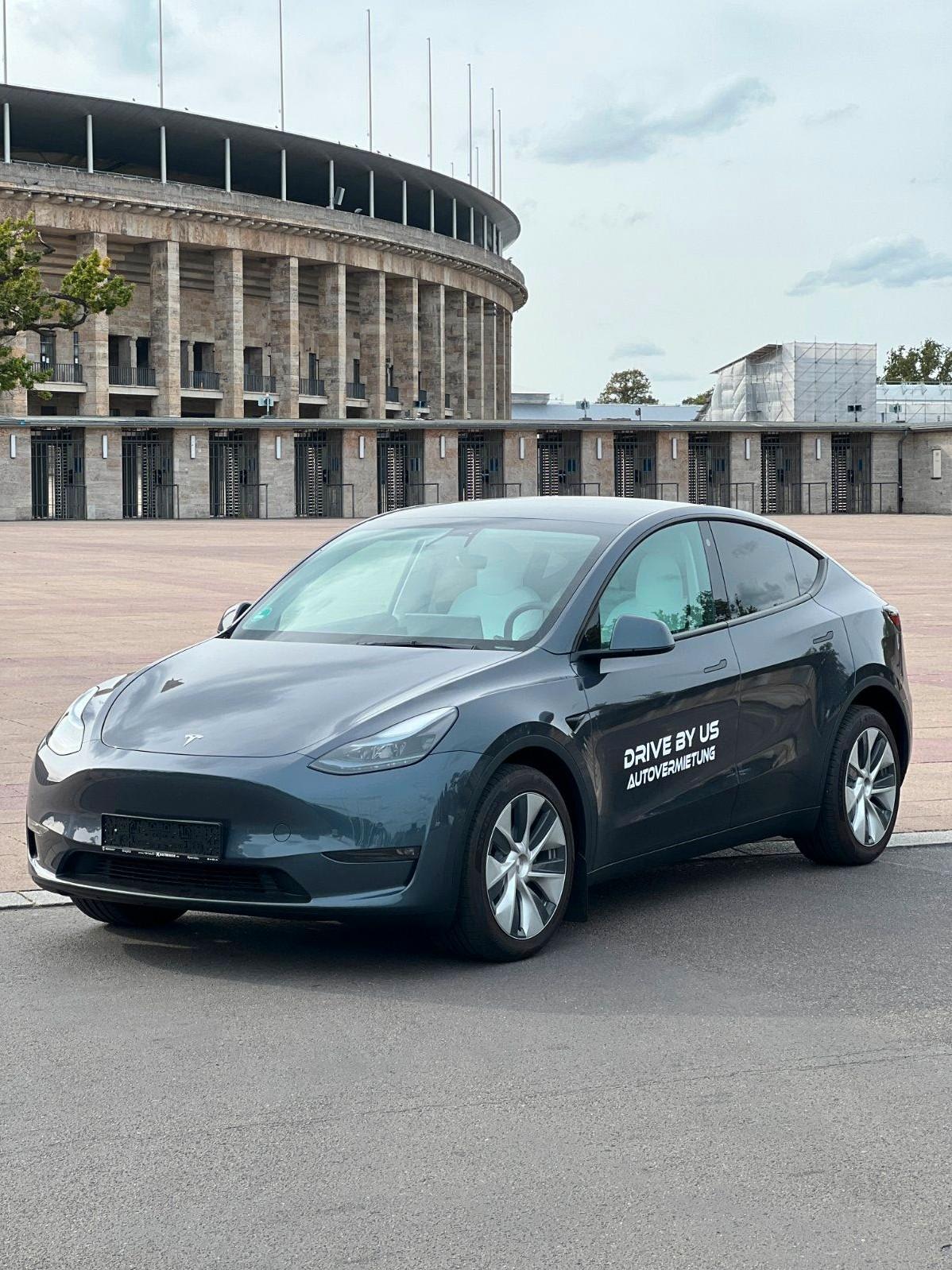 Tesla SUV Bild 5
