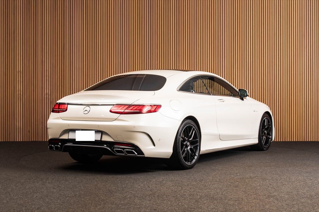 Mercedes-Benz Coupé Bild 3