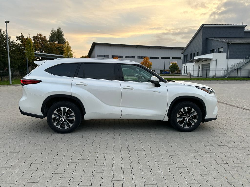 Toyota SUV Bild 4