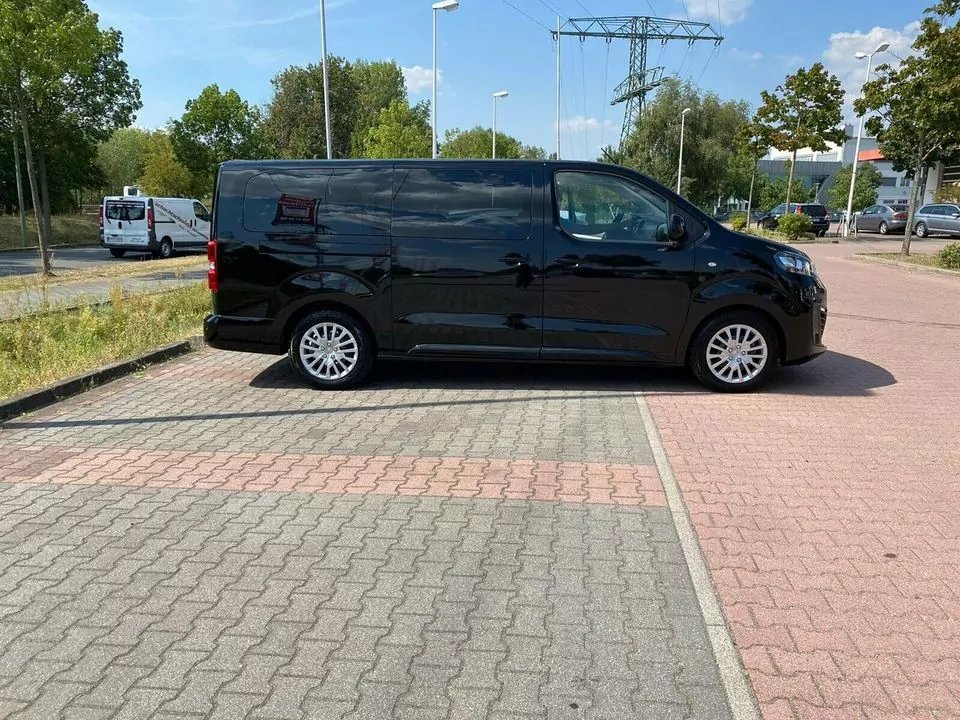 Opel Kleinbus Bild 3