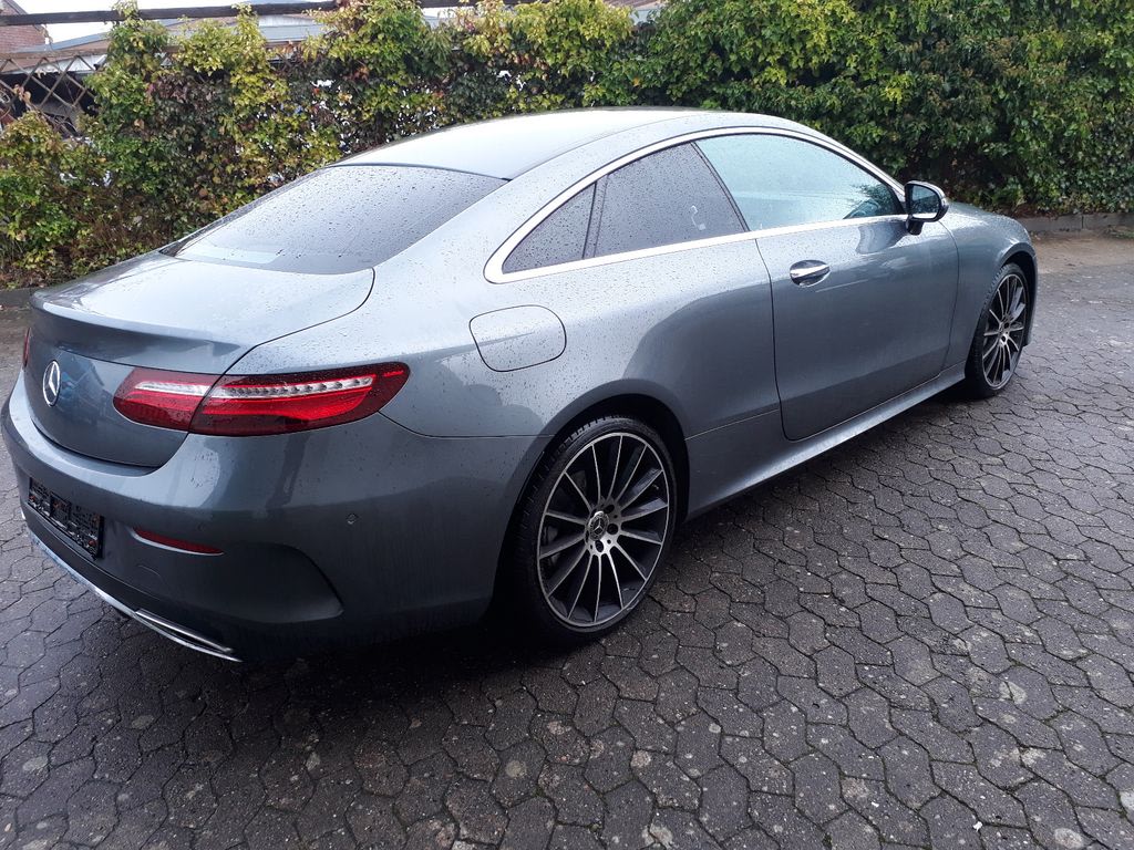 Mercedes-Benz Coupé Bild 6