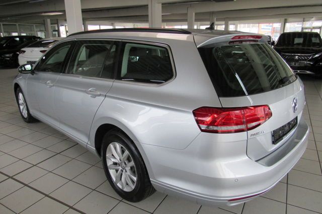 Volkswagen Kombi Bild 4