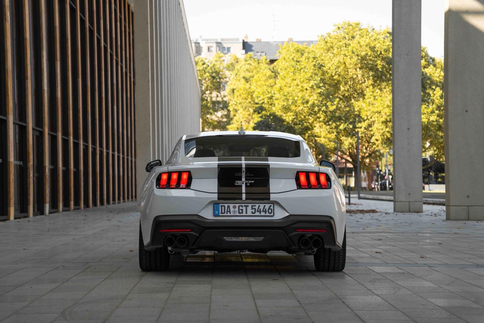 Ford Mustang Sport Bild 3