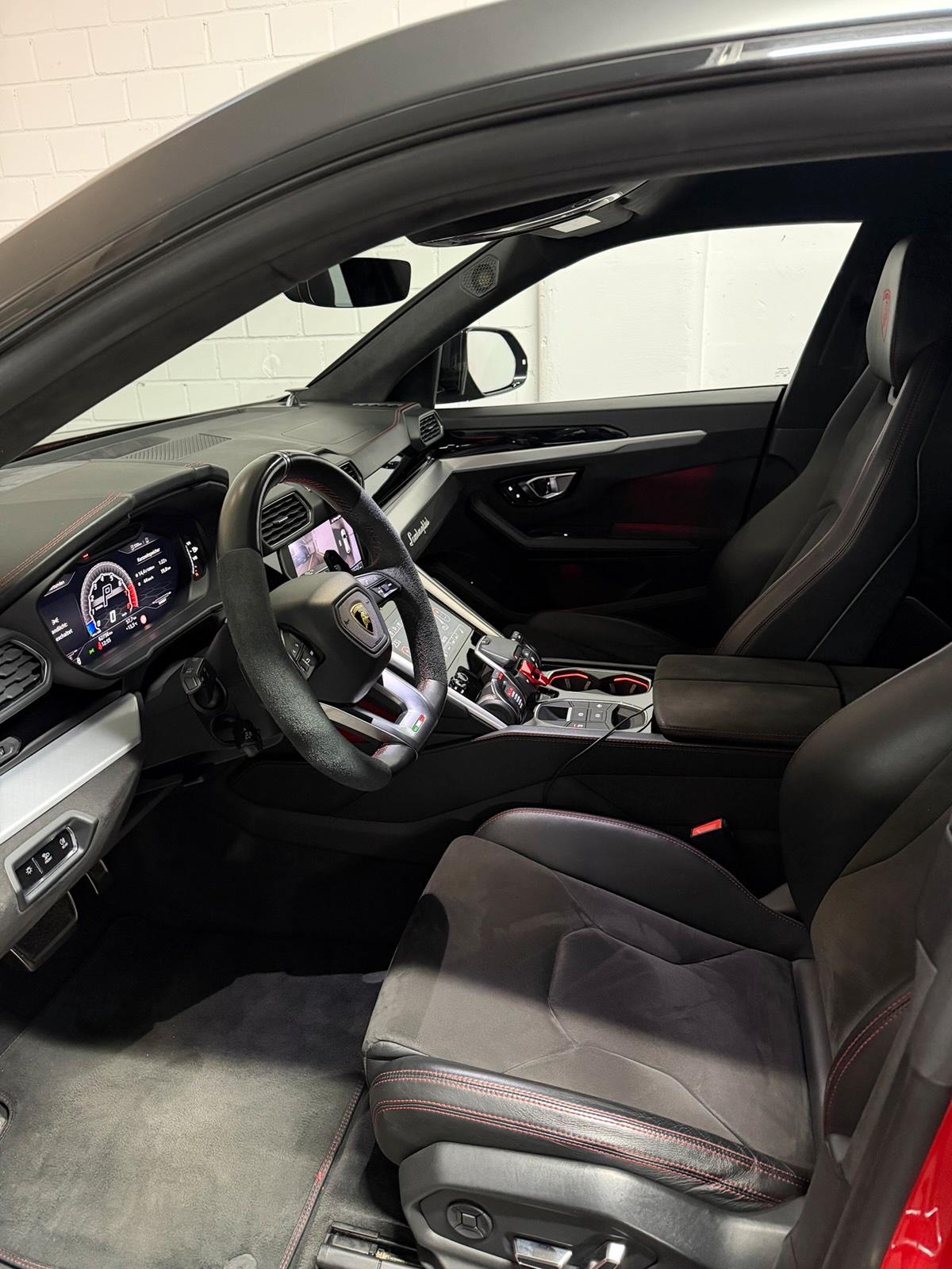 Lamborghini Urus SUV Bild 6