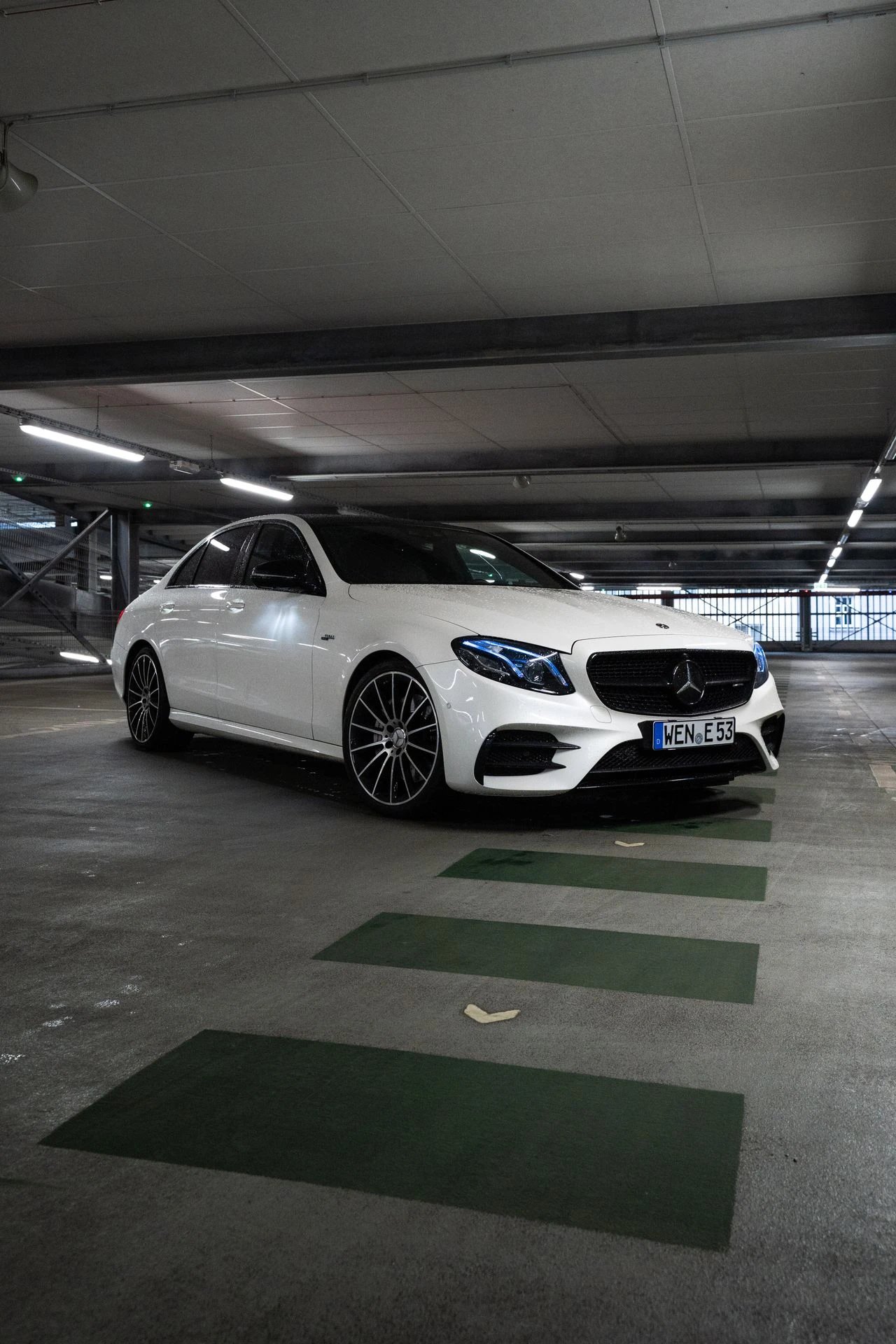 Mercedes-Benz E-Klasse Sport Bild 5