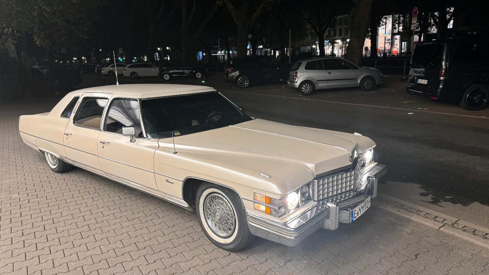 Hochzeitsauto / oldtimer / Cadillac