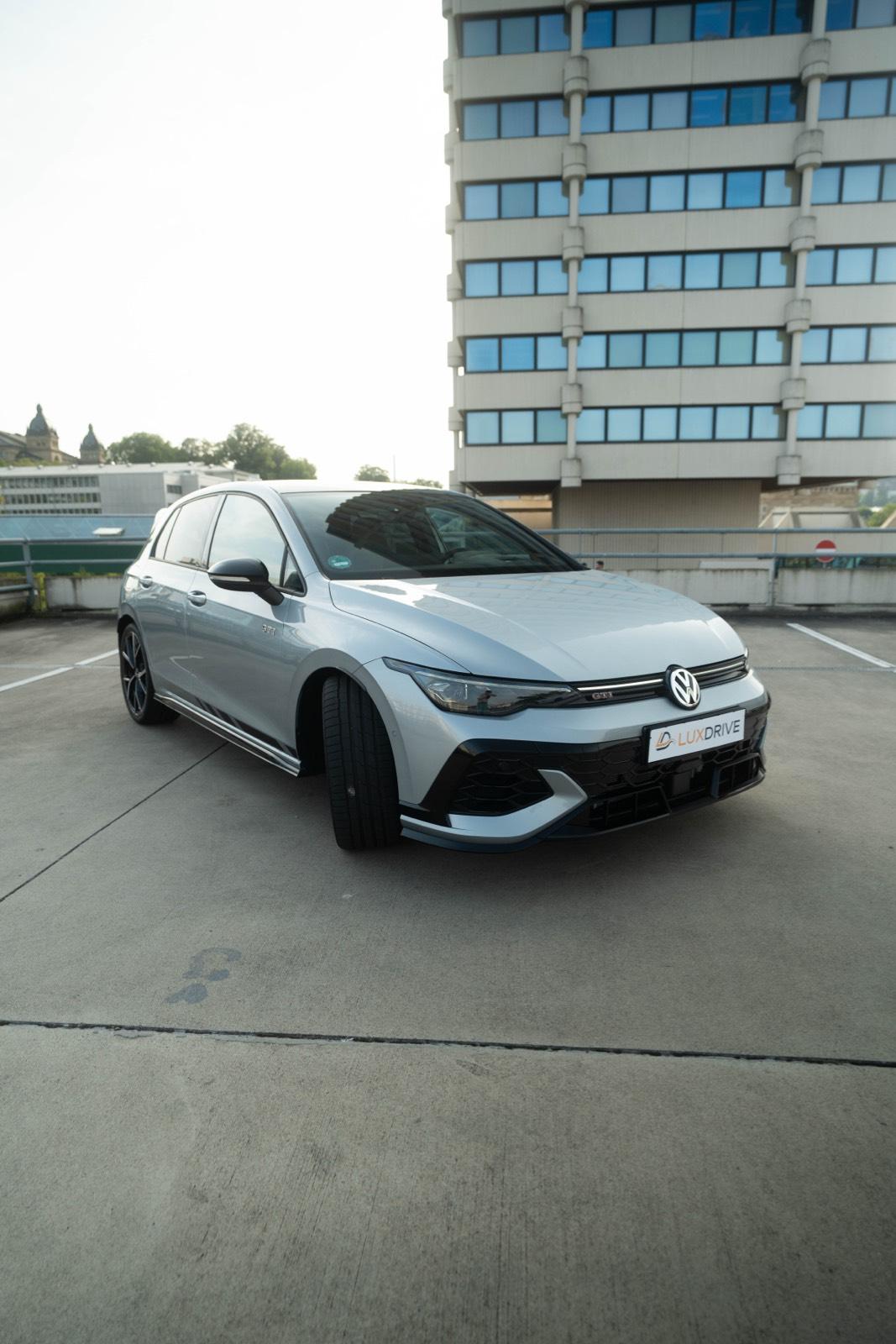 Volkswagen Golf Sport