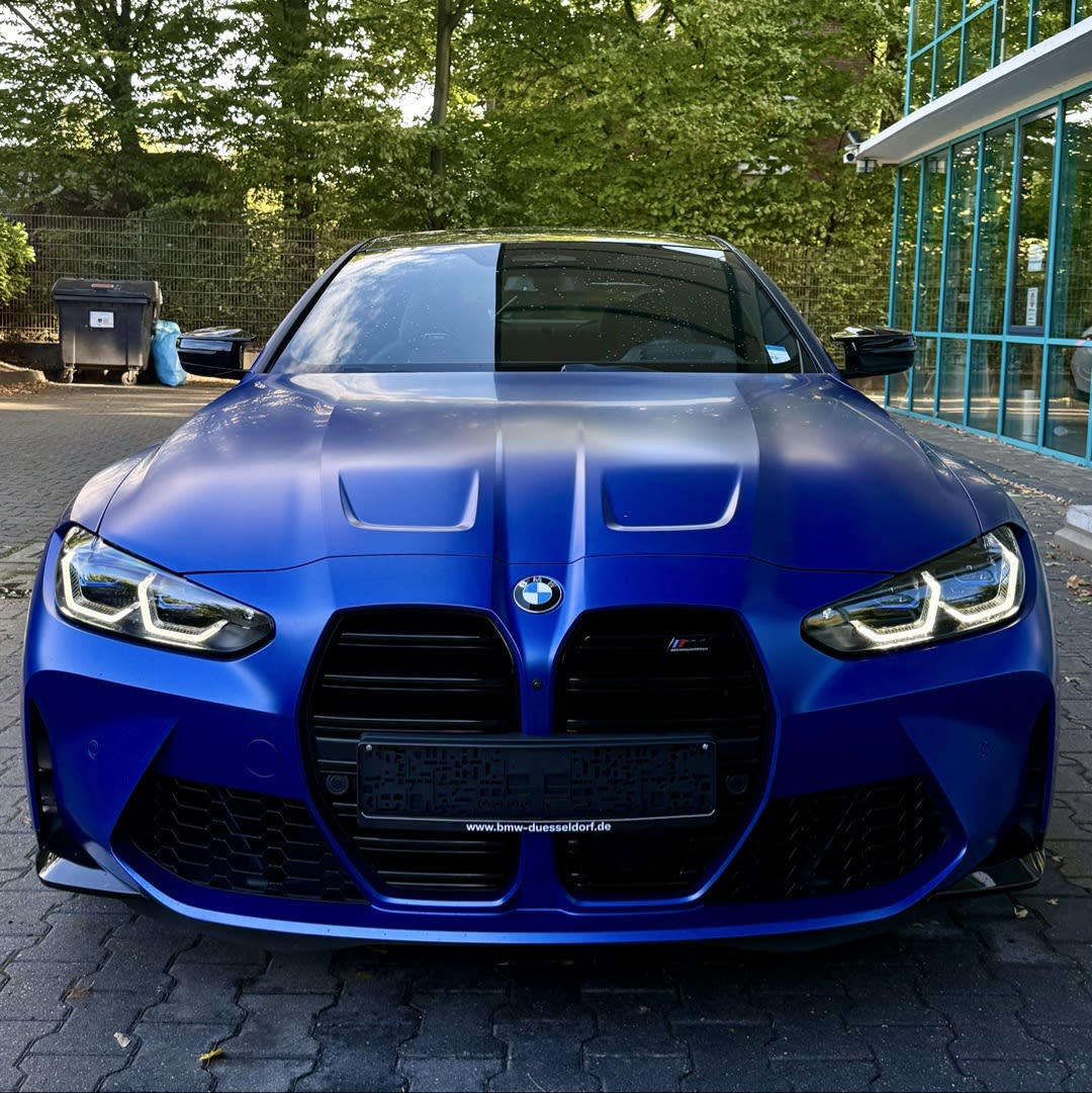 M4 COMPETITION M XDRIVE COUPÉ mieten in Düsseldorf