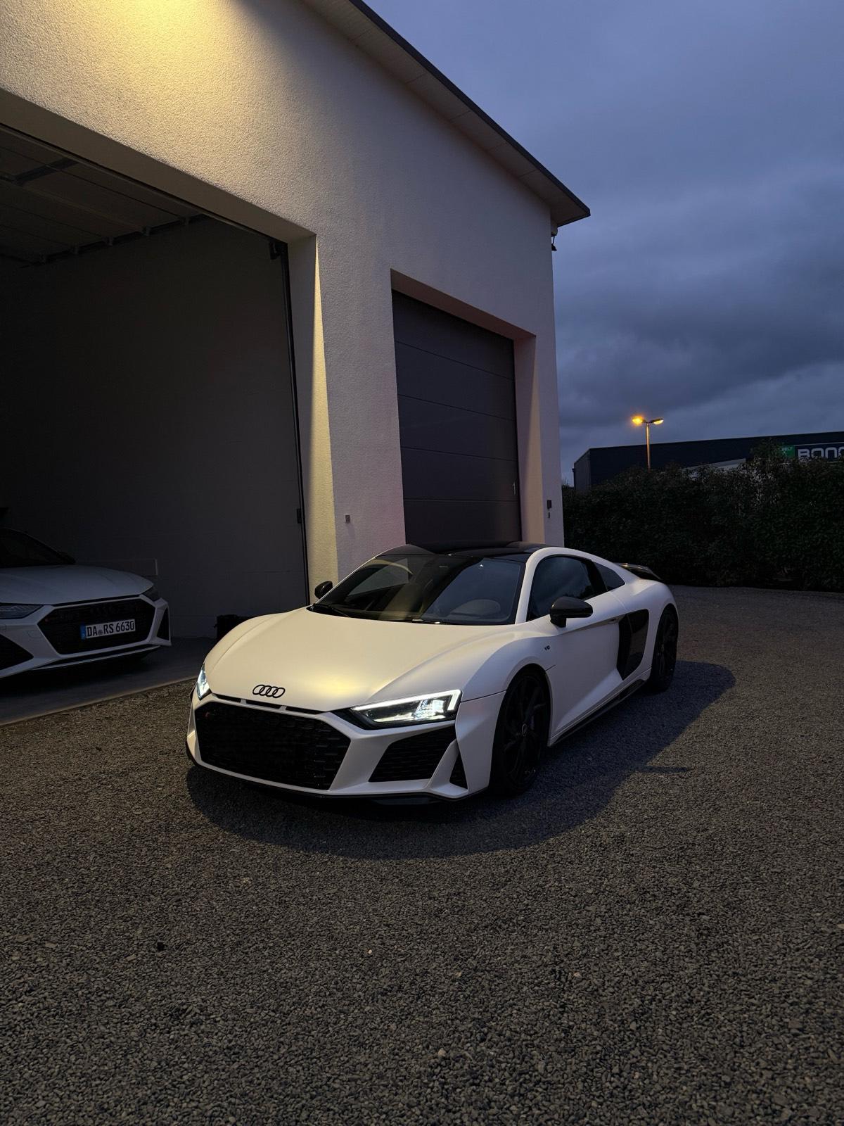 Audi R8 V10 Performance mieten / Sportwagen mieten/Hochzeitsauto