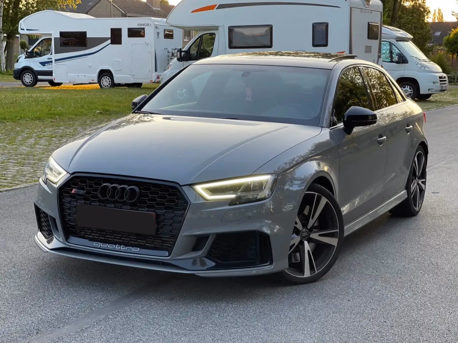 Audi RS3 Limousine mieten Sportwagen in Remscheid Solingen Wuppertal