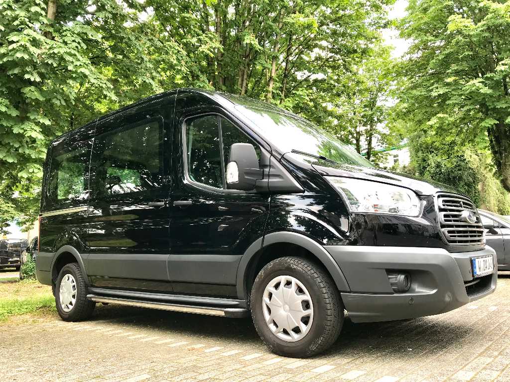 Modelbeispiel . Ford Transit L2  9 Sitzer Bus  Auch mit Rampe verfügbar