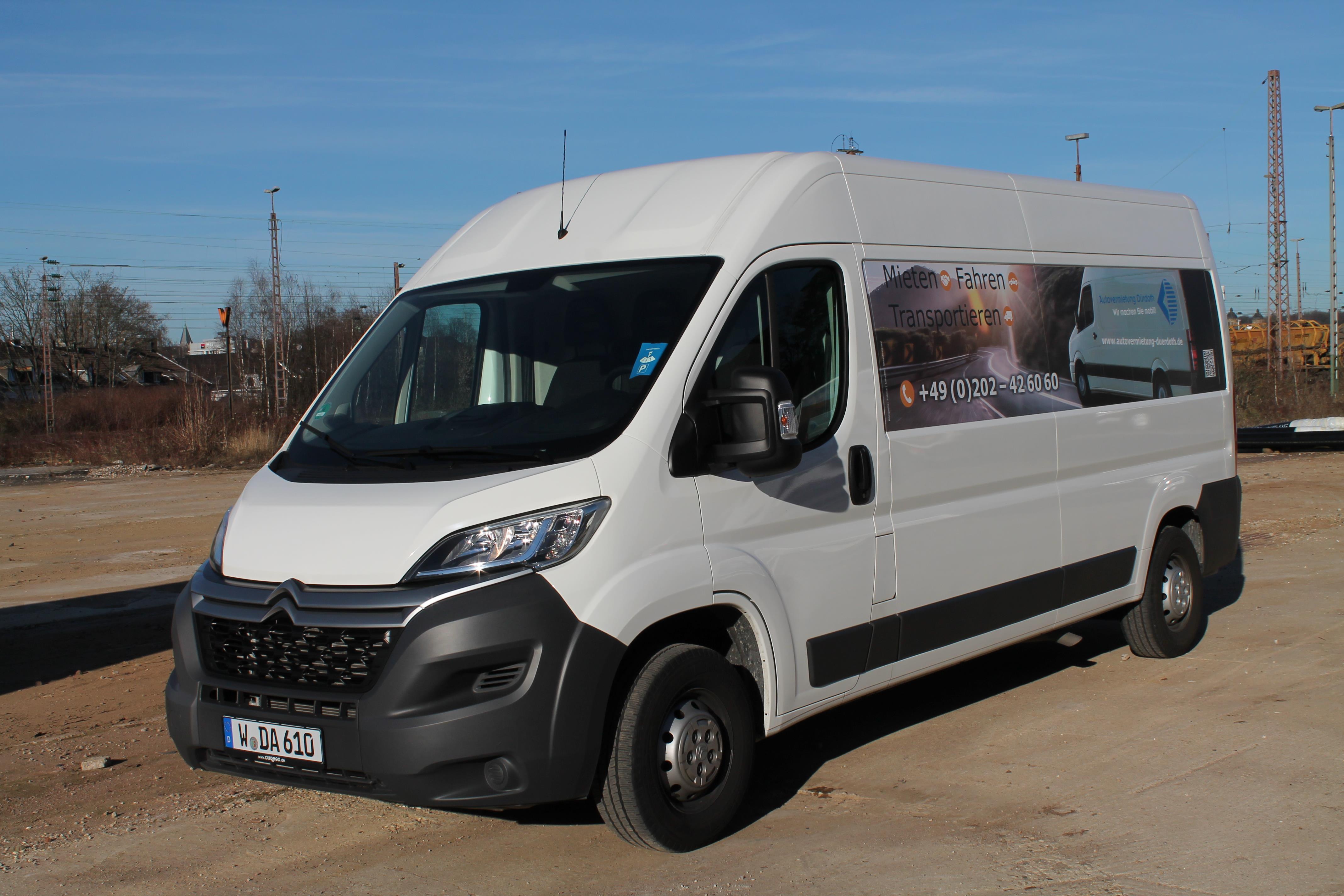 großer Transporter z.B. Fiat Ducato lang ( L3 )  Beispielmodell Fiat Ducato, Ford Transit... Laderaummaße 3,5*1,65*1,8 mtr Ladevolumen ca 10,5 m3 3 Sitzer