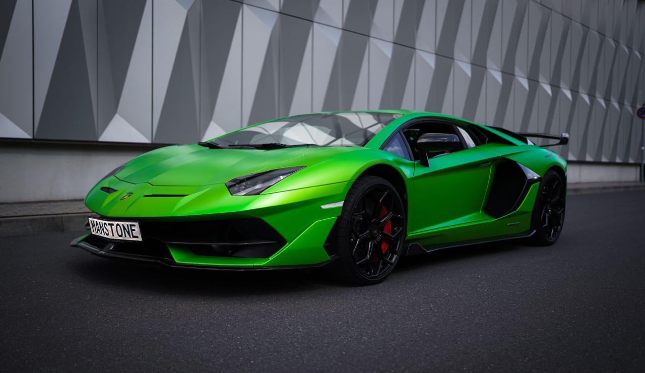 Lamborghini Aventador SVJ 1 di 900 Mieten Sportwagen Mieten Berlin