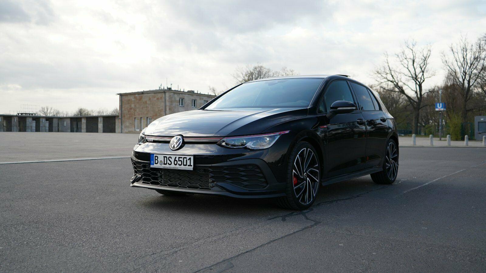 VW Golf 8 GTI Clubsport Autovermietung Mietwagen Automieten Rent a car
