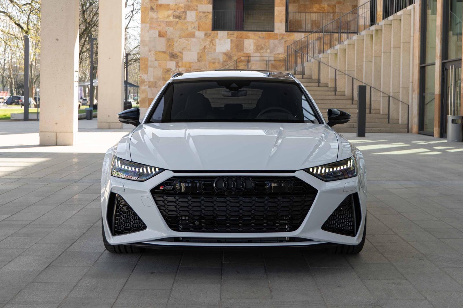 Audi RS6 Performance mieten / Sportwagen mieten / Hochzeitswagen