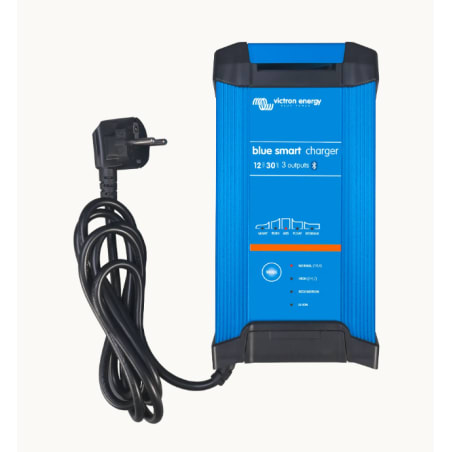 Victron Blue Smart IP22 punjač 12V / 30A, 3 izlaza, BPC123048002 Punjači akumulatora (baterija)