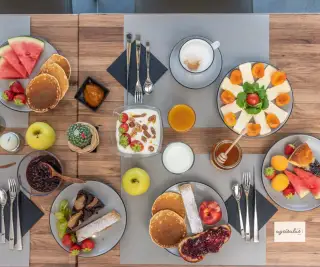 Breakfast and tour of the farm