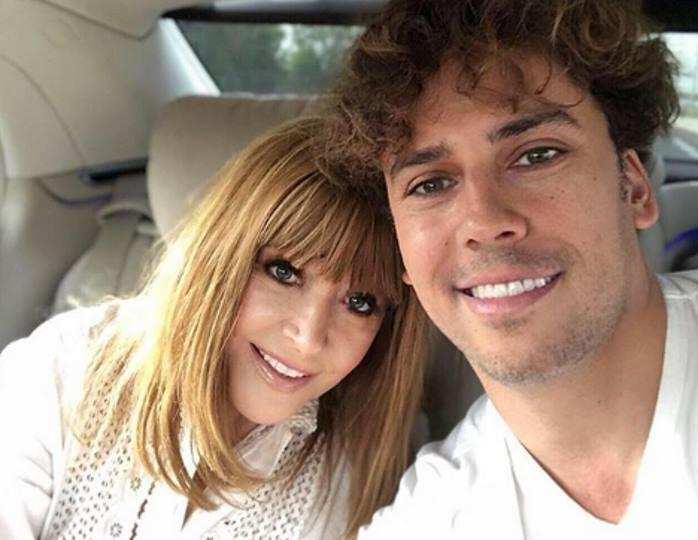 Алла Пугачева продала замок в деревне Грязь