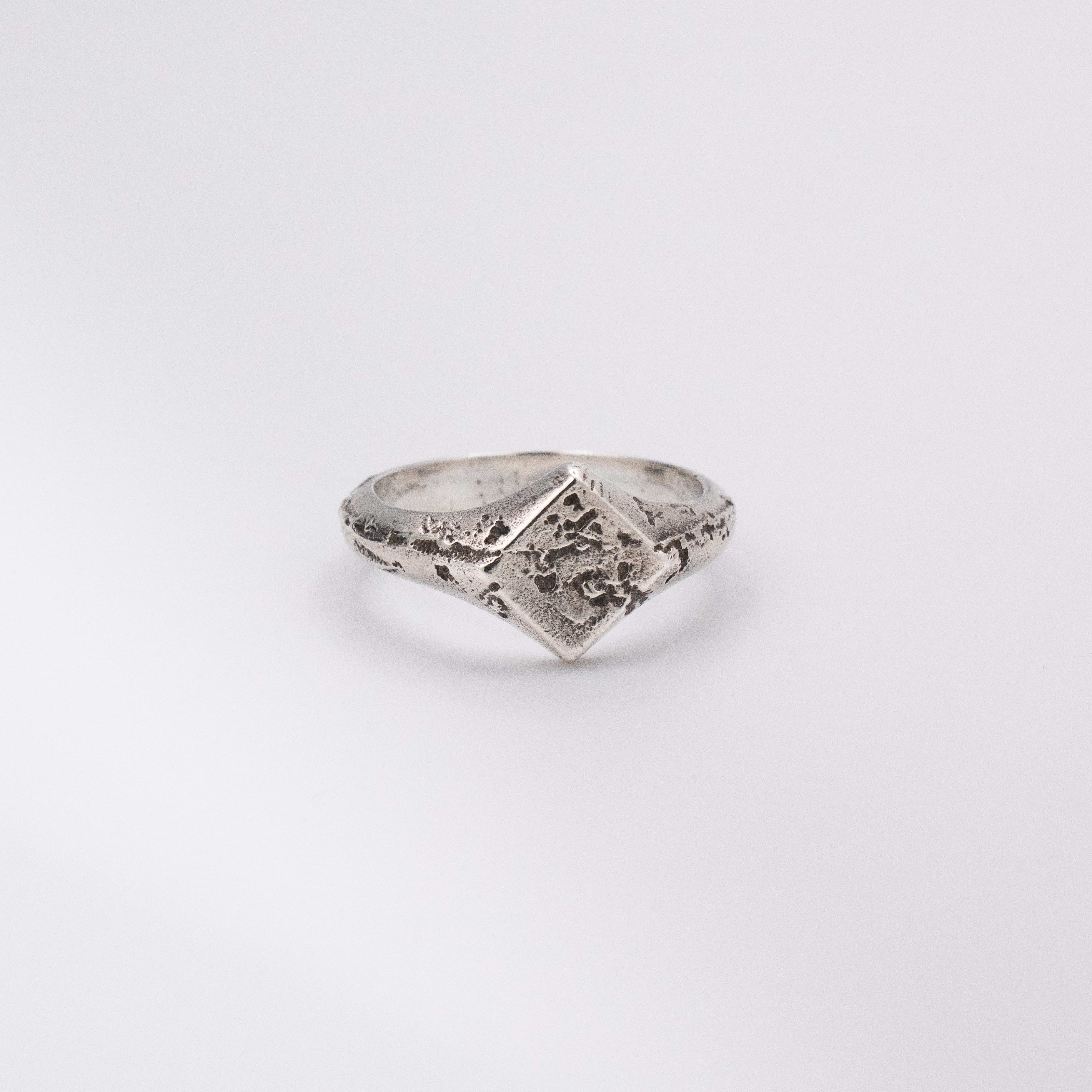 Trace Ring
