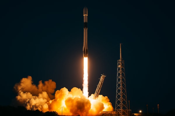 SpaceX Launches Starlink Satellites as Constellation Surpasses 8,000