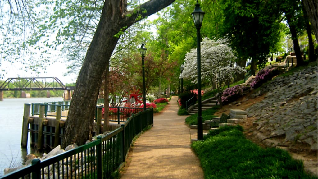 riverwalk parkway