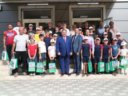 Глава Ингушетии встретился со спортсменами из Токмакского района Запорожья