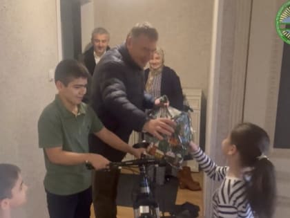 Министр Руслан Мизиев исполнил новогоднее желание 14-летнего Саида Гарданова из Магаса