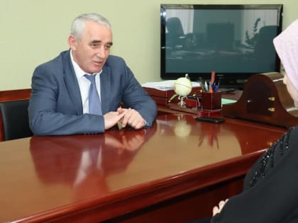 Глава Назрани Урусхан Евлоев оказал помощь частной организации «Loving Home», помогающей бездомным животным