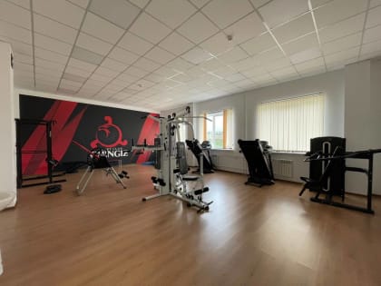 В новостройках в Сунже, рядом с новым детсадом, открылась первая в республике школа с широким выбором спортивных дисциплин и зоной для занятия робототехникой