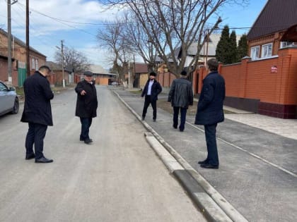 Партдесант «Единой России» в г. Малгобек провел инспекционный выезд по улицам Гагарина и 27-го Партсъезда