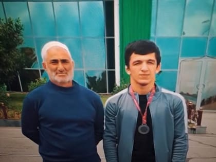 Ингушский борец Акромат Шакриев участвует в международном юношеском турнире в Красноярске