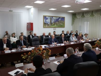 В Магасе состоялось итоговое заседание Регионального политсовета «Единой России», которое прошло под председательством секретаря Ингушского регионального отделения партии Магомета 