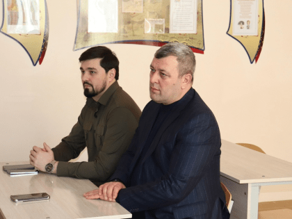 Ахмед-Башир Цороев посетил занятие «Разговоры о важном» в школе № 1 г. Магаса.