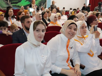 Министр образования и науки региона приняла участие в региональной конференции «Навигаторы детства»