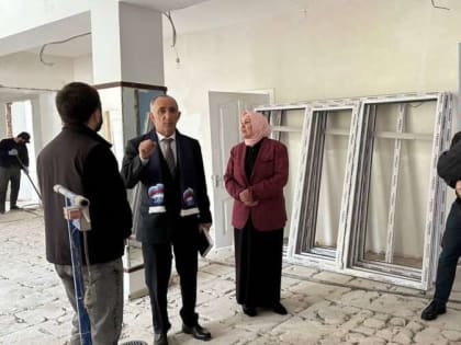 Партдесант «Единой России» провел мониторинг хода капитального ремонта гимназии №1 г. Карабулак