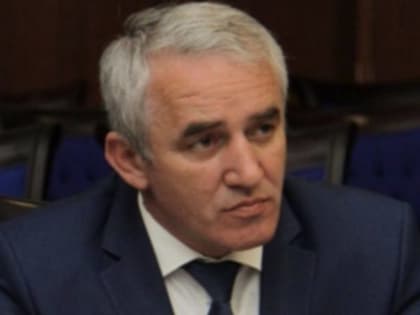 Депутатский корпус Городского совета поздравляет Мэра Назрани Евлоева Урусхана Хасановича с Днем рождения!