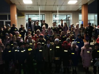 Мероприятие по раздаче светоотражателей для детей начальных классов, было проведено в школе √19 с.п. Сагопши