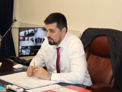 В рамках Послания Главы Республики Ингушетия к депутатам Народного Собрания на совещании и.о. министра образования и науки определены задачи по улучшению образовательной системы в 