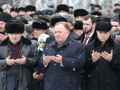 На Мемориале памяти и славы прошло памятное мероприятие, посвящённое 79-ой годовщине депортации ингушского народа в Казахстан и Среднюю Азию.