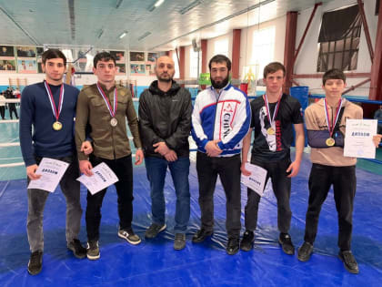 Воспитанники спортшколы села Али-Юрт успешно выступили на первенстве Ингушетии по боксу