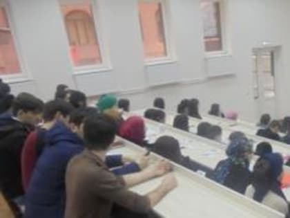 В ВУЗах республики проводятся тематические лекции.