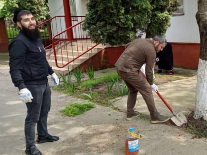 Накануне на Всероссийский субботник вышли все администрации округов города Назрани.