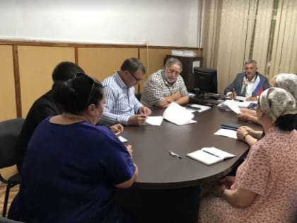 17 июля в территориальной избирательной комиссии в г. Карабулак прошло очередное совещание с участием Председателей участковой избирательной комиссии.