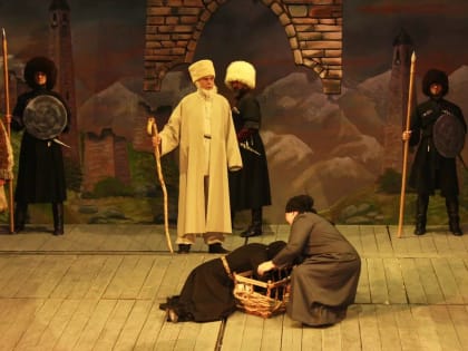 Драмтеатр им. И. Базоркина приглашает всех на спектакль «Падение Жанхота»