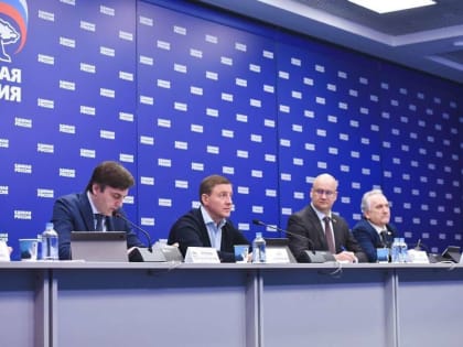 Тысячи отремонтированных и построенных школ: «Единая Россия» и Минпросвещения представили итоги президентских программ